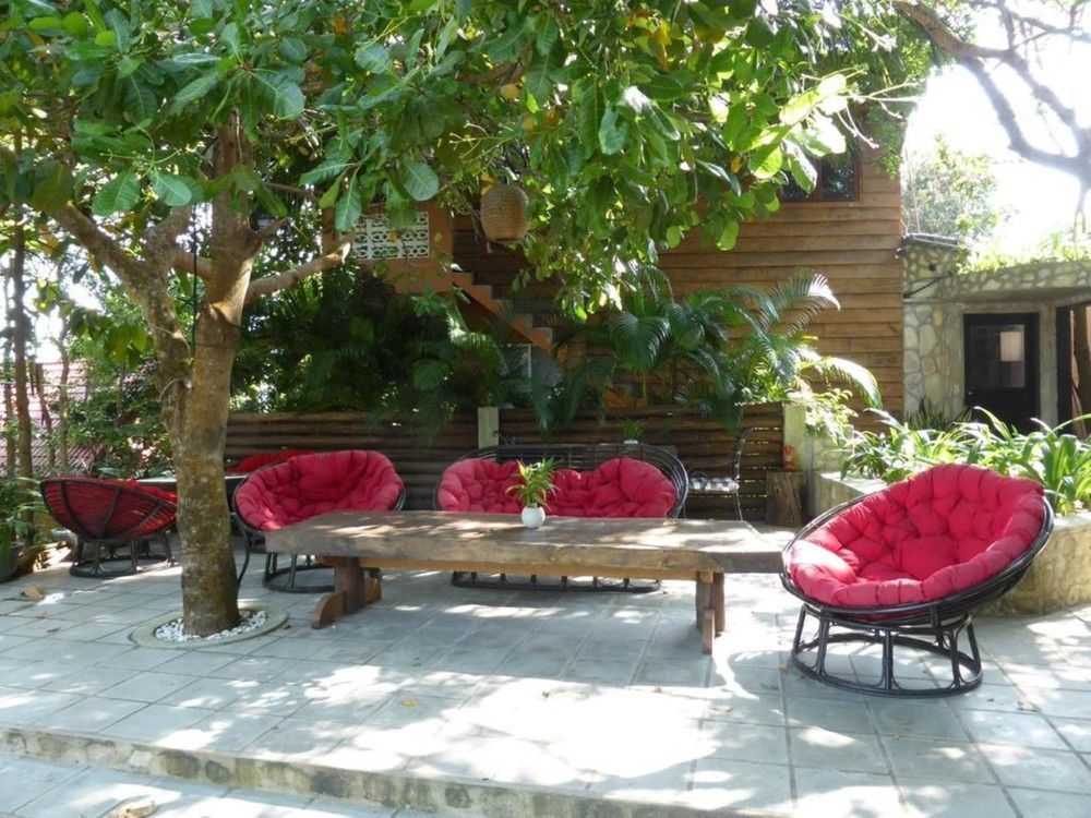 Port Hedonia Hotel Sihanoukville Exterior photo